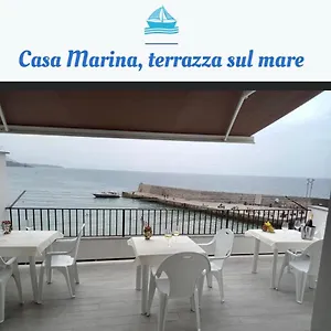 Casa Marina, La Terrazza Sul Mare Couette-café