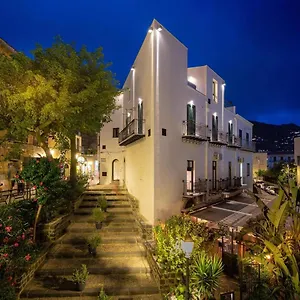 Palazzo Raho Guest house
