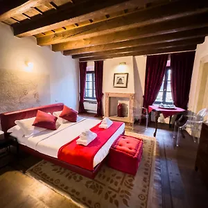 https://truly-delle-erbe-suites.hotelinveneto.com